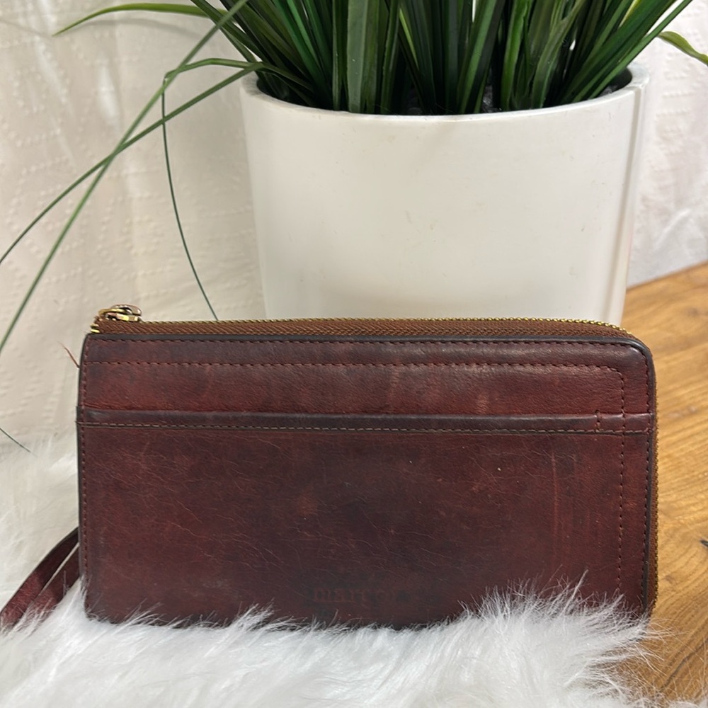 Margot leather Wallet brown red gold zipper